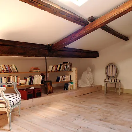Maison De Fogasses Avignon